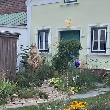 شقة Entzueckendes Haeuschen, Neu Ren. *